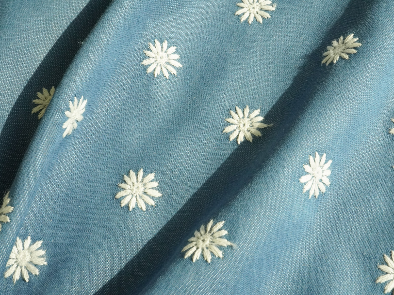 KCL780-W [ D/#250 ]Embroidered Dyed Cotton 4oz. Not Easy to Fade Light Twill Denim