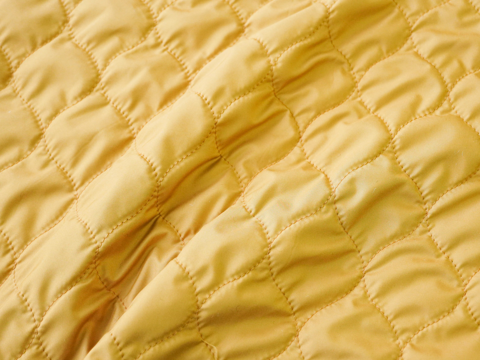 KFQ7109-W [ D/#1 ]マイクロタフタトリコットメッシュ２層キルティング加工