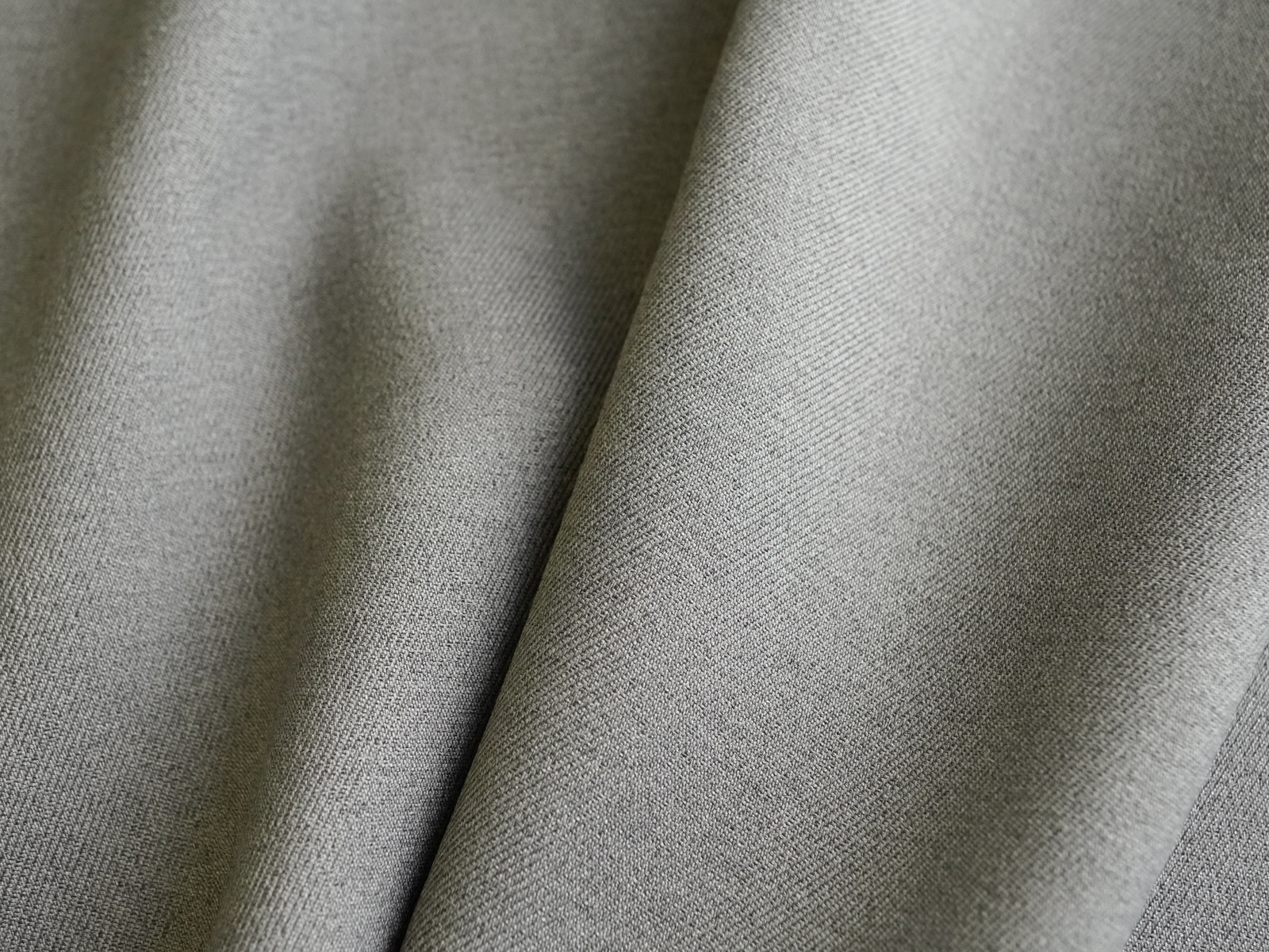 KKF5375-W モクフィット™制電ストレッチツイル