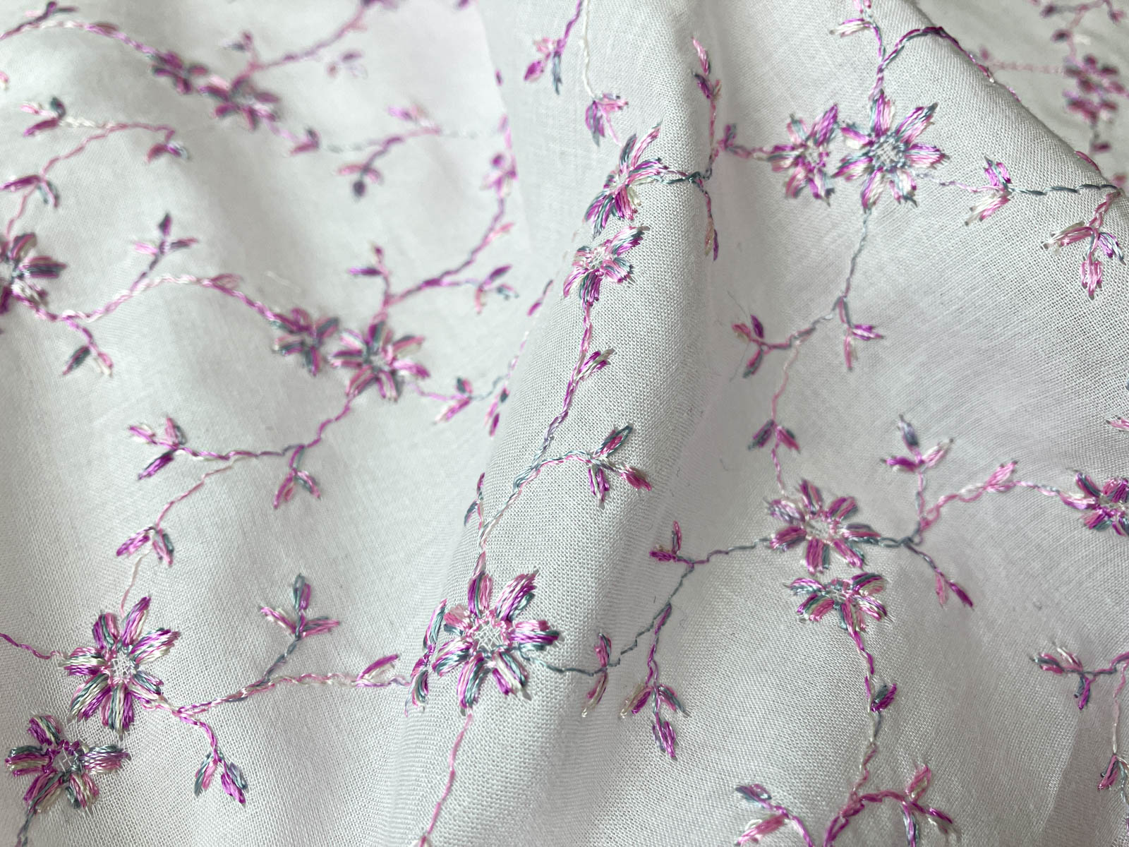 KCL502 [ D/#491 ]Embroidered Cotton 60 Lawn