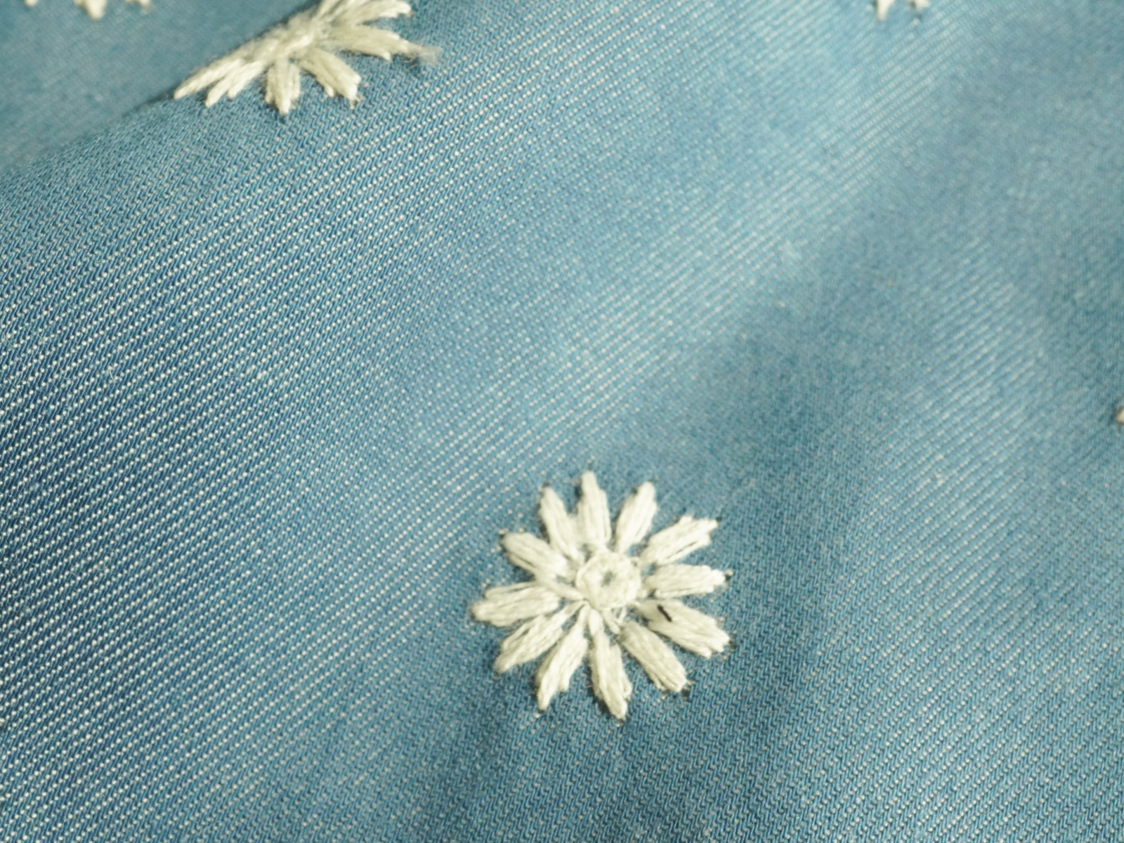 KCL780-W [ D/#250 ]Embroidered Dyed Cotton 4oz. Not Easy to Fade Light Twill Denim