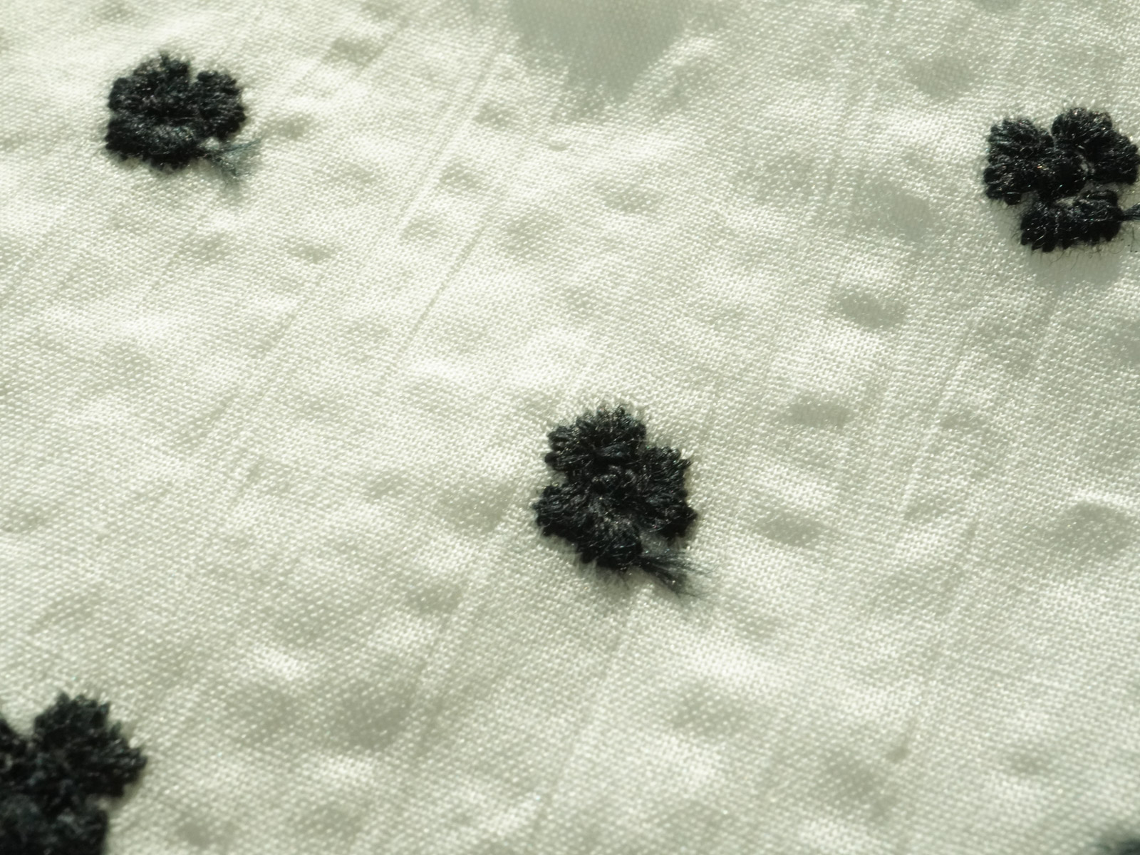 KCL808MW [ D/#9456 ]Embroidered Cotton 80 Lawn Wrinkle Finish