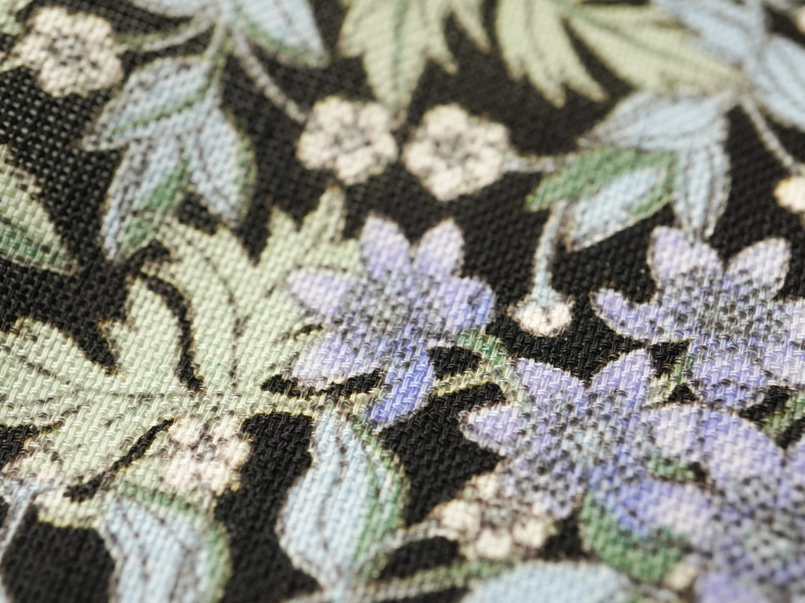 KKP2888L [ D/#16 ]麻調シャークスキンリバティプリント