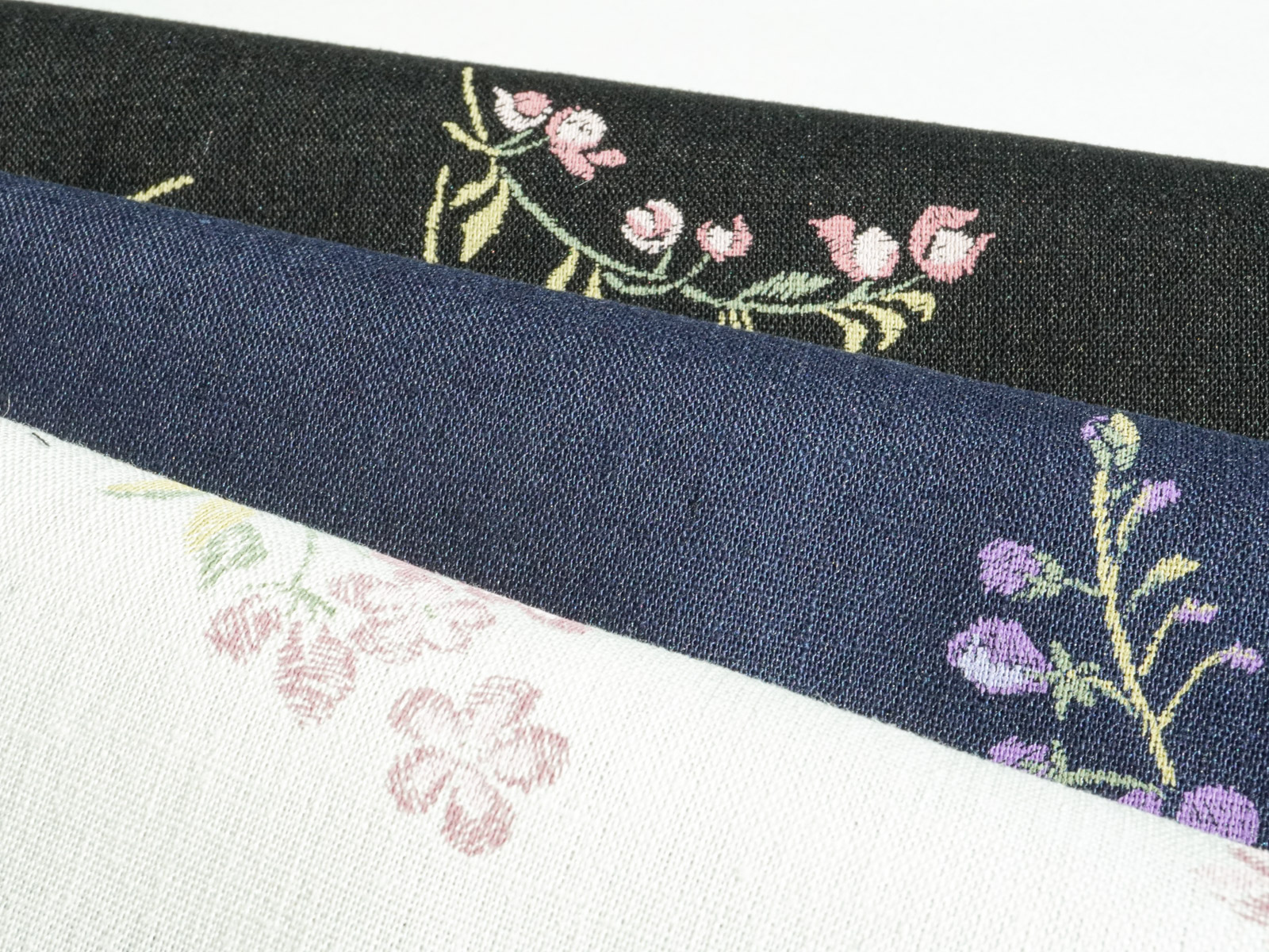 KCG585TB [ D/#HM-114 ]Cotton-linen Sheeting Fabric with Tumbler Finish and Discharge Pigment Print