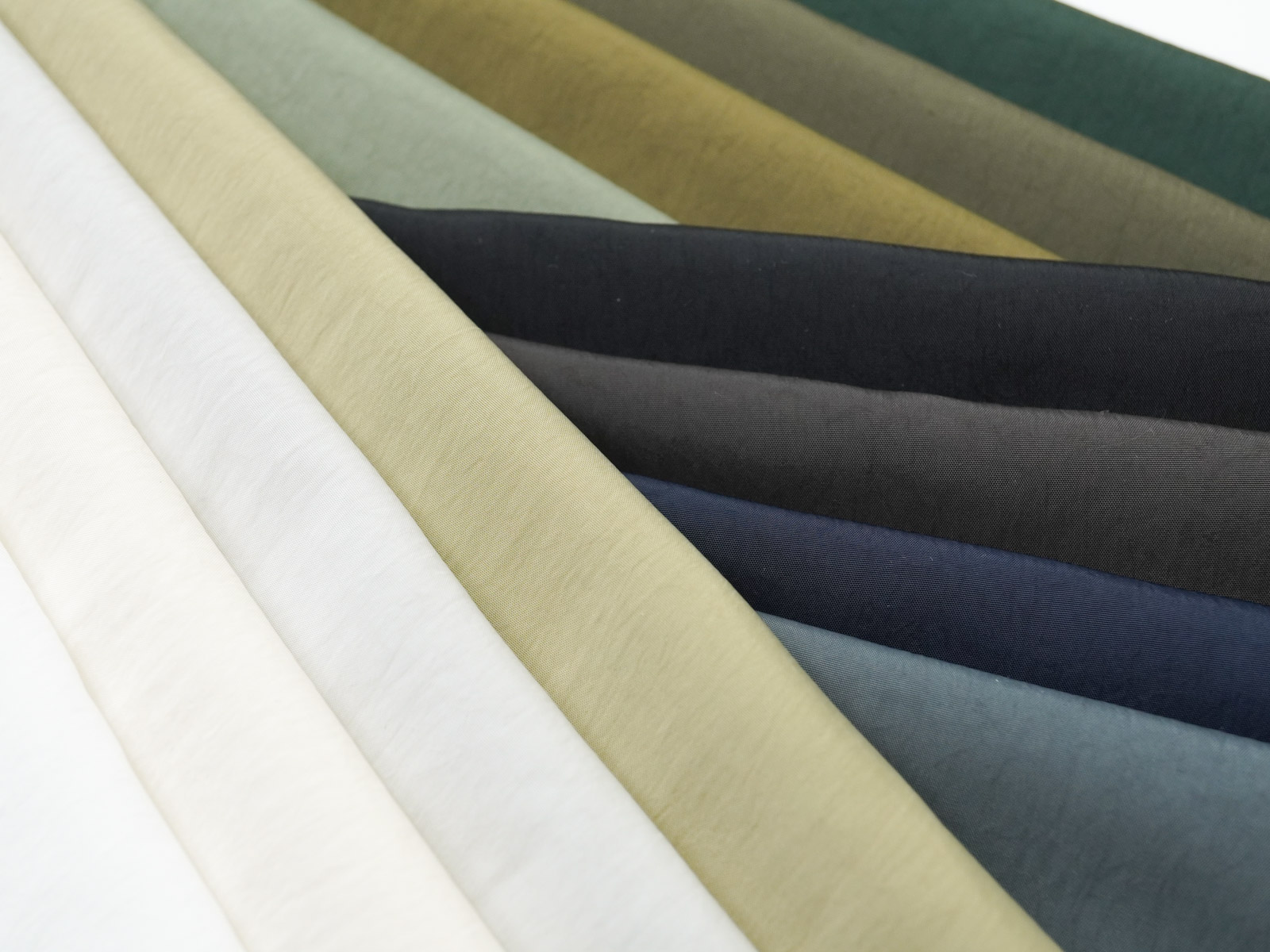 KKF7211E2WP-W リサイクルナイロンタフタＣ０撥水加工