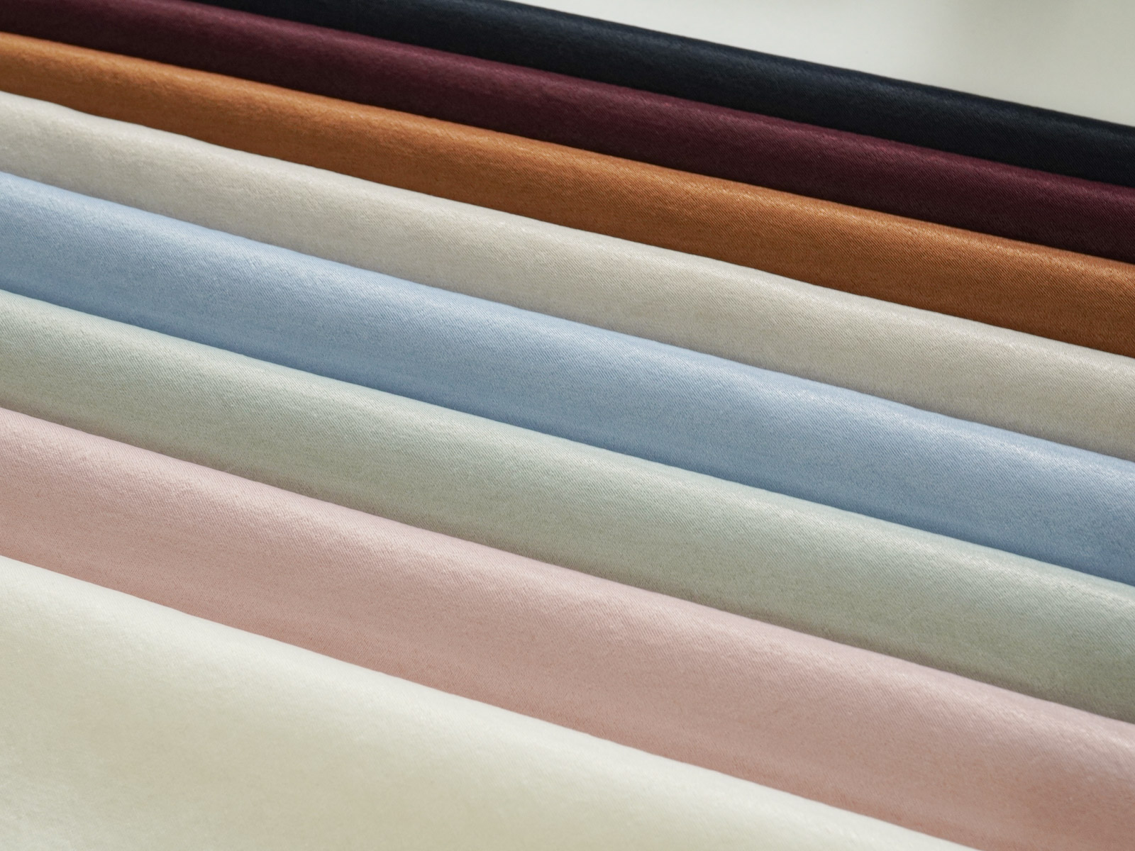 KKF8410E2SY-W Dyed Recycled Polyester Satin Vintage Finish