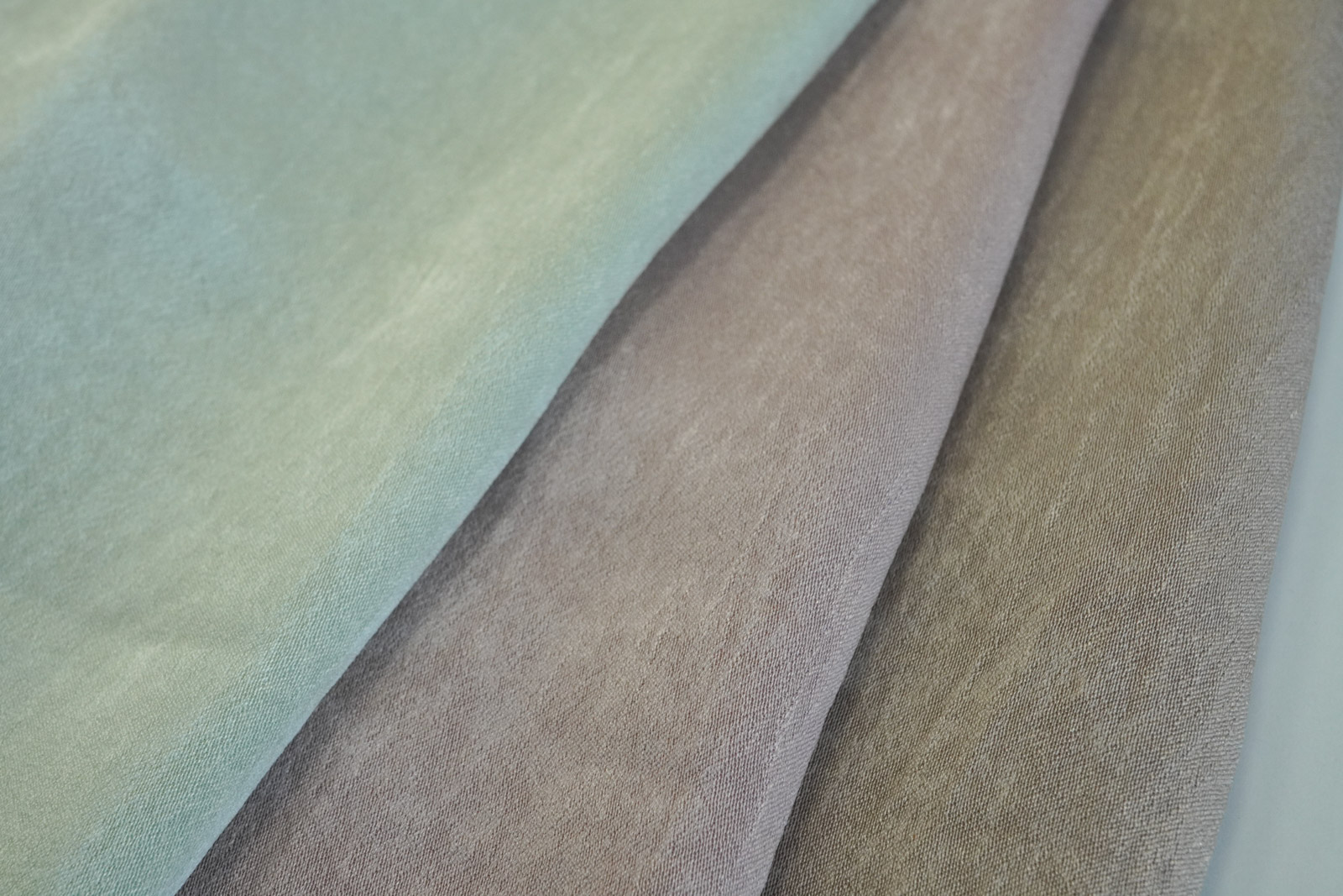 KKF8660FSV-W Dyed Poyester Silky Satin Vintage Finish