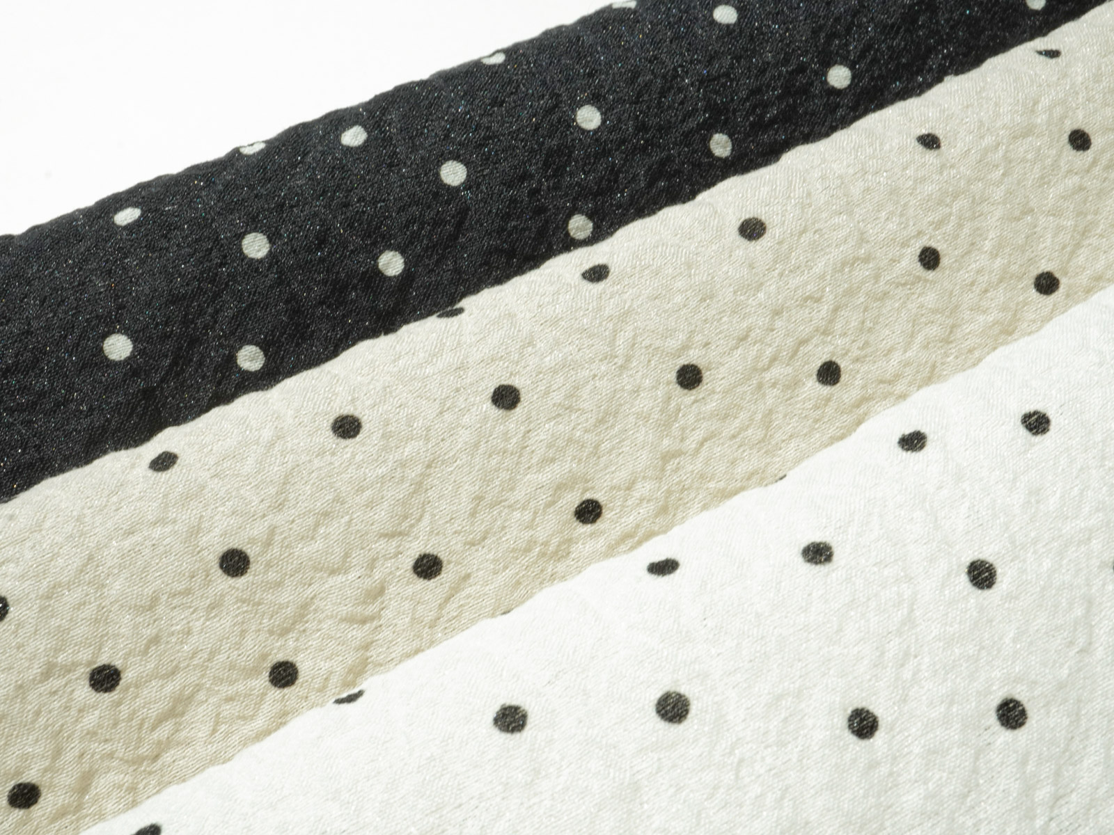 KKP1076-W [ D/#HM1-123 ]２０ｄ分繊オーガンジージャカード広巾単色プリント