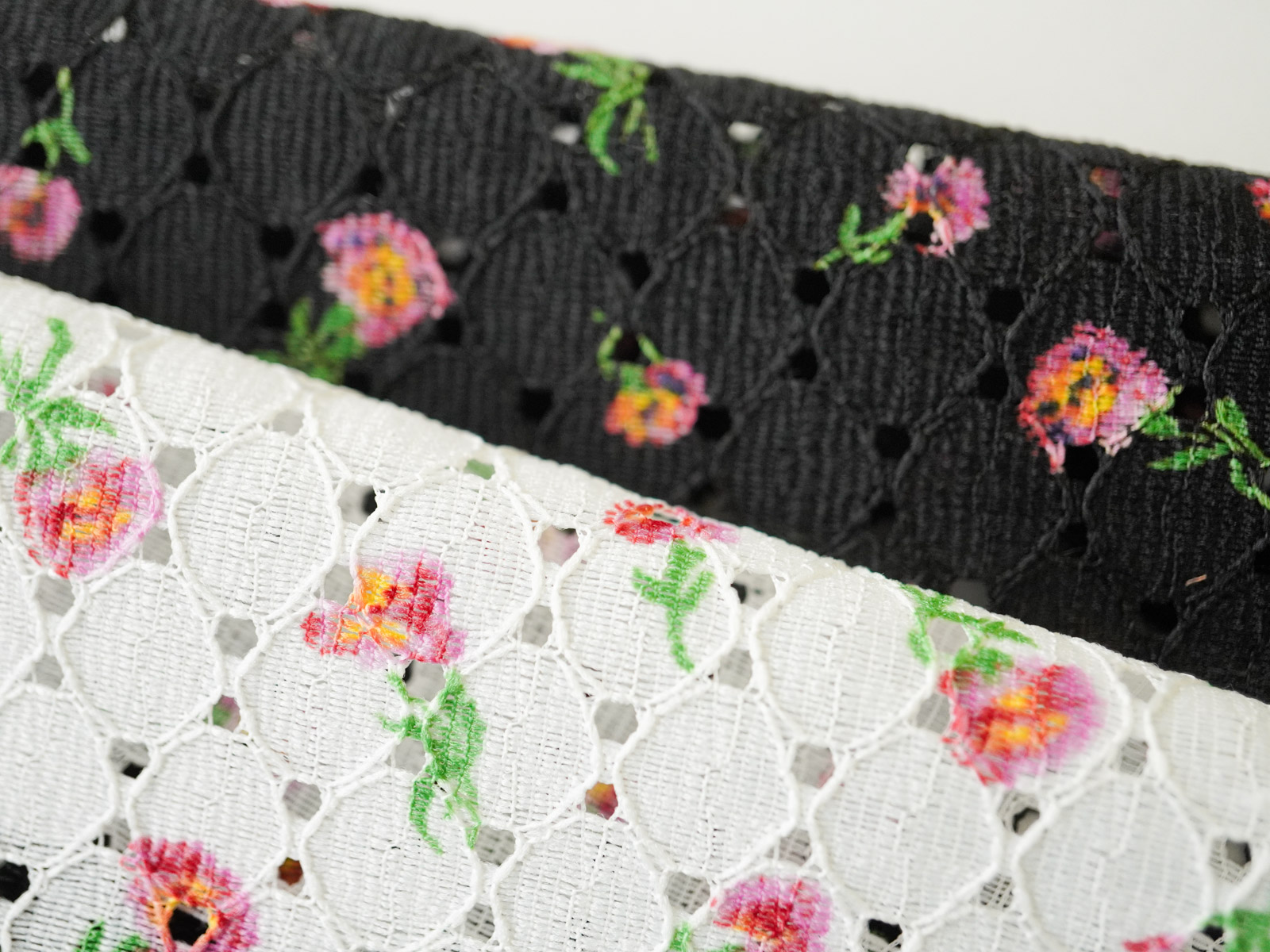 KKP2745CD [ D/#121 ]ポリエステルラッセルレース多色プリント