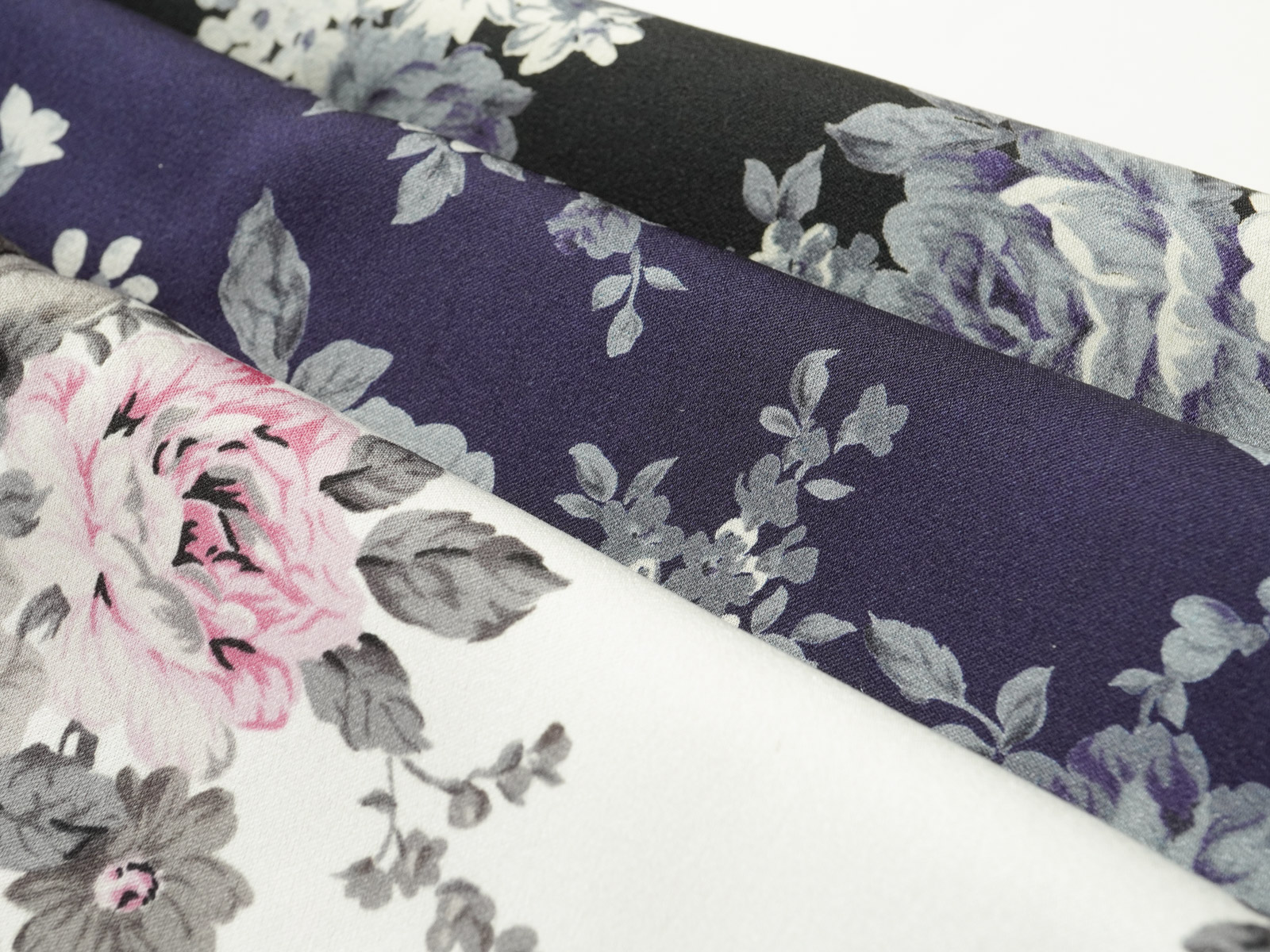 KKP8032 [ D/#178 ]シルデューサテン多色プリント